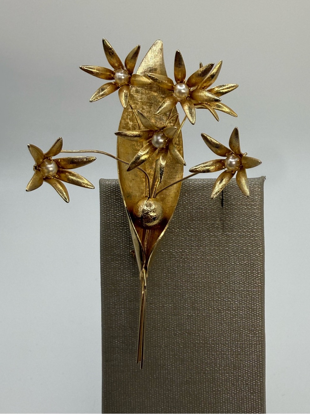 Vintage Gold Tone Floral Bouquet Brooch Faux Pearl Flower Statement Pin